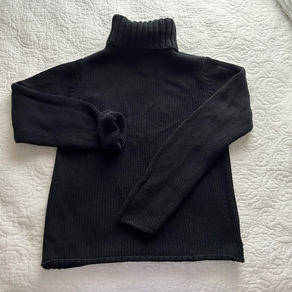 BANANA REPUBLIC- Cute soft Sweater